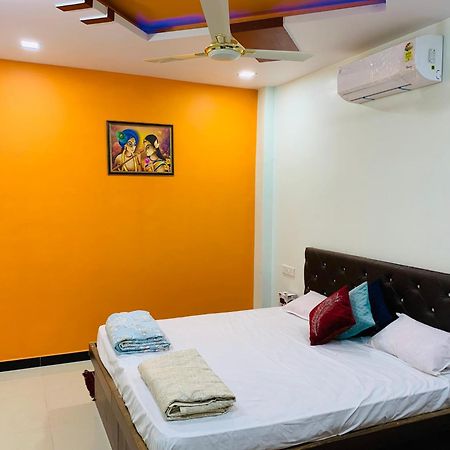 Manjushree Guest House ウッジャイン エクステリア 写真